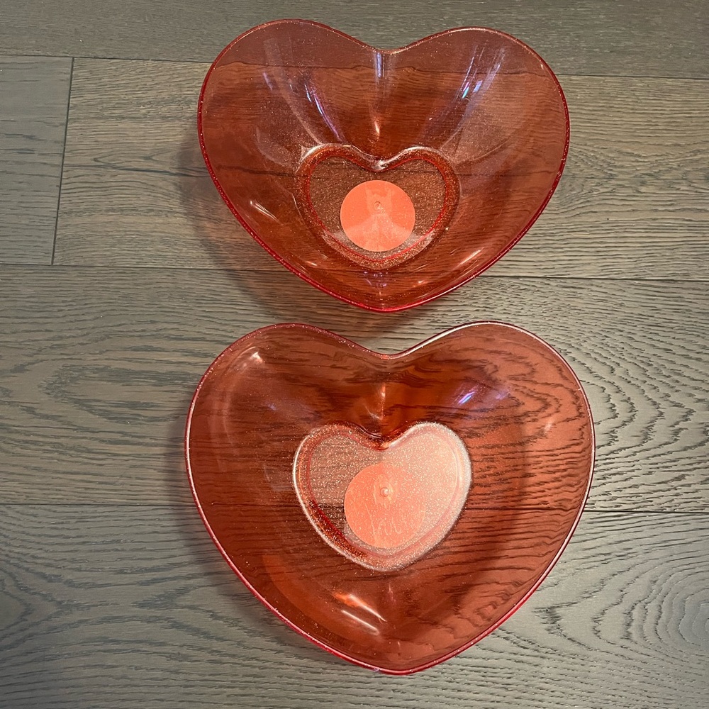 Target heart bowls - Valentine’s Day 11”x8” NWT